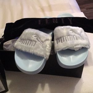 Pretty Puma Slides